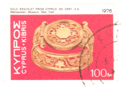 bracelet.jpg