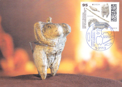 venusfigurine2.jpg