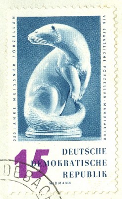 DDR 19xx MiNr. Fischotter Meißner Porzellan.jpg