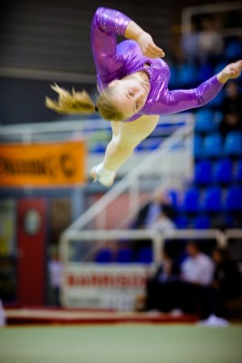 In_the_air_tonight_(gymnastics).jpg