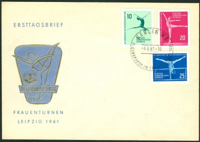 DDR 1961 FrauenTurnen - 1.jpg