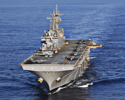 USS_Essex_at_sea.jpg