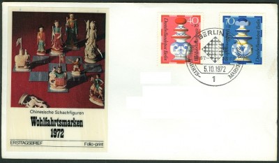 Berlin 1972, MiNrn. , SchachFiguren 40 und 70 -1a.jpg