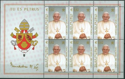 Vatikan 2005 Benedict XVI -2.jpg