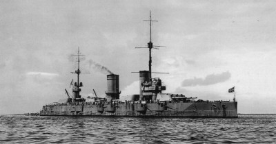Gangut_battleship.jpg