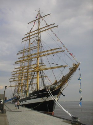 2006 Krusenstern.jpg (76.78 KiB) 1647-mal betrachtet 2006 Krusenstern.jpg