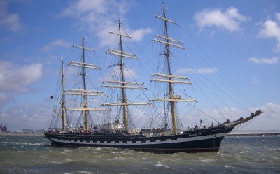 2010 Krusenstern 2.jpg