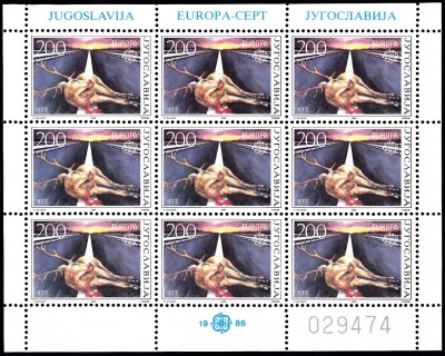 E1986_0014.jpg
