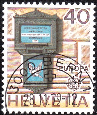 E1979_0012.jpg