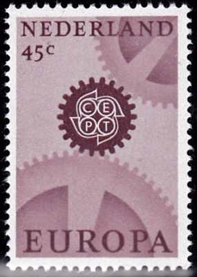 E1967_0013.jpg