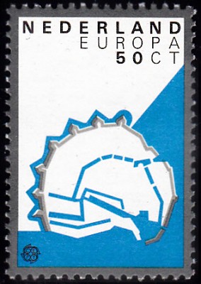 E1982_0020.jpg