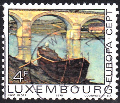 E1975_0010.jpg