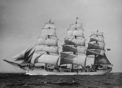 Danmark_(ship,_1933)_-_SLV_H91.325-2217.jpg