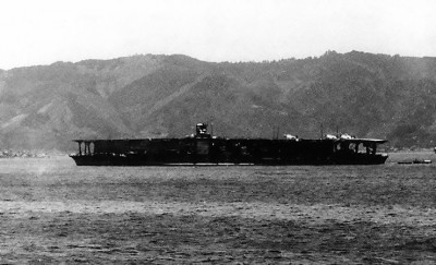 Japanese_aircraft_carrier_Akagi_02.jpg