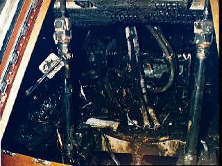 apollo1_raumkapsel_nach_brand_klein.jpg