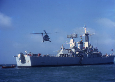 HMS_Hermione_(F58)_(7167080837).jpg